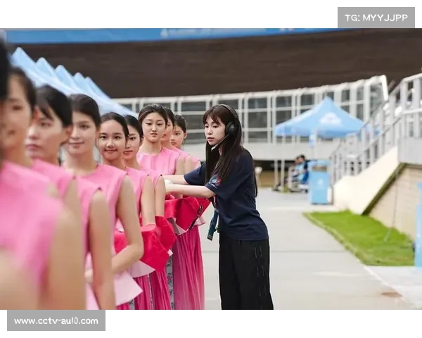 志愿者故事：微笑服务连接三地情谊