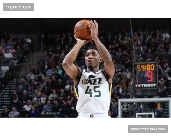 浙江稠州签下前NBA球员科比-西蒙斯补强外援